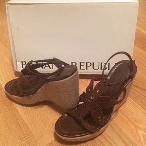 BANANA REPUBLIC Women’s Platform Wedge Sandal